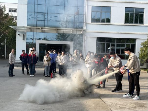 Nanjing Shiheng Electronics hielt eine Brandbesprechung und Brandschutzübung ab